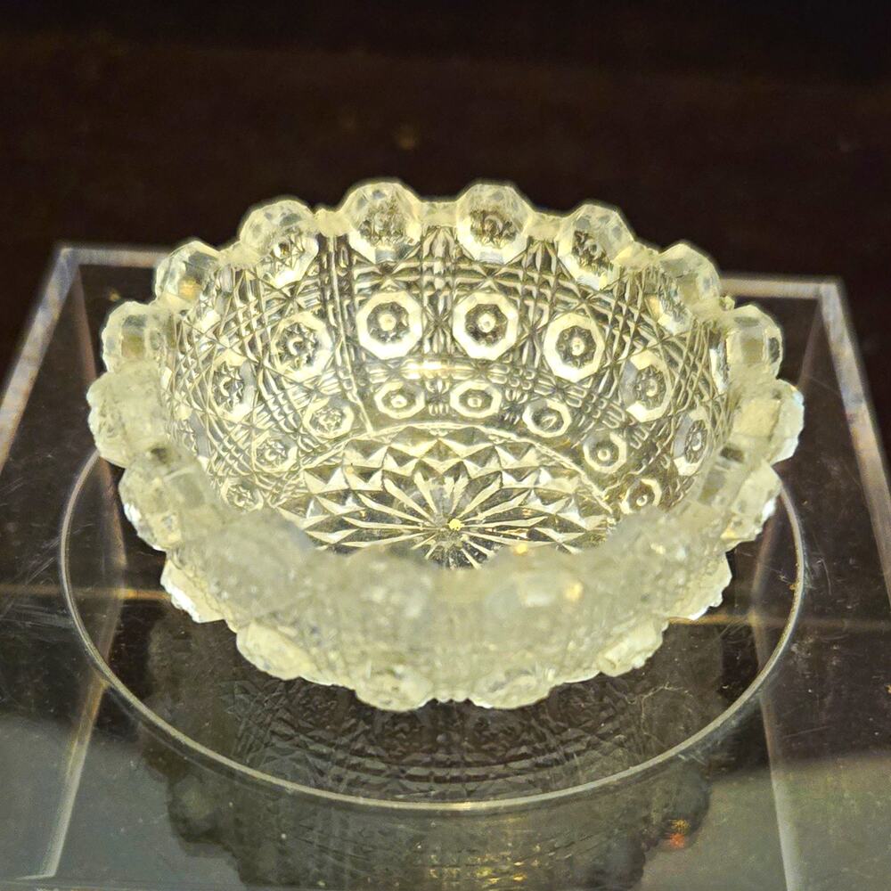 Antique EAPG Westmoreland #909 Lacy Daisy Clear Glass Open Salt Cellar Dip